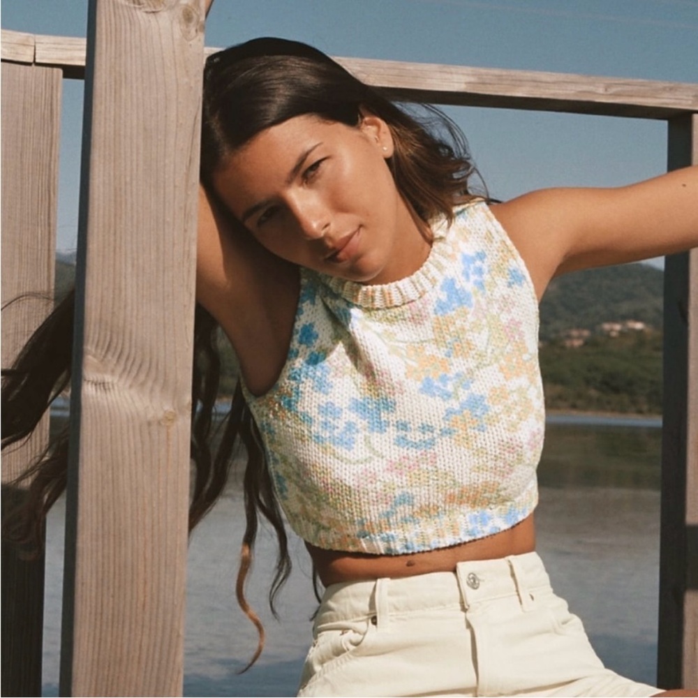 Zara Open Back Floral Knit Cropped Tank Top